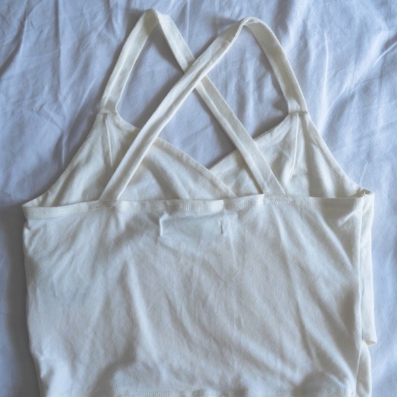 Abercrombie & Fitch - Sleeveless Crop Top (Medium) - Picture 2 of 3